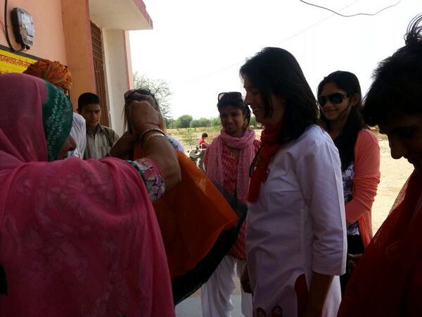 RedRickshaw's tweet image. #MagicOf warm welcome in #India #wheelsofchange @LauraTurk @CarinaRRR