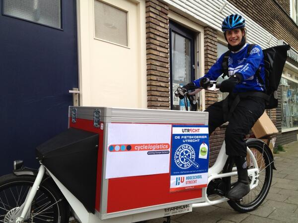 Fietskoerier030's tweet photo. De komende weken testen we voor @CycleLogistics een nieuwe bakfiets. 
Help je ons testen? #opdrachten #fietskoerier http://t.co/Zfbk3hvhia