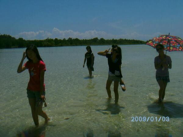 tinybubbles_16's tweet image. #BEACH