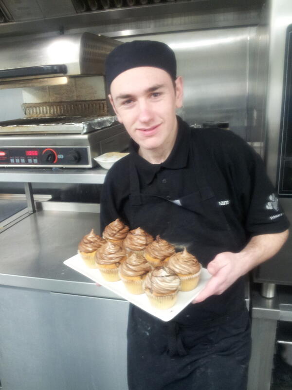 the_iCon_Cafe's tweet photo. Jordan's @PrincesTrust Marble Chocolate Chip Cupcakes!! #yum!! http://t.co/AriO7DYocJ