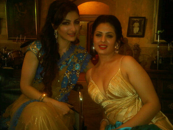 EthXWhite's tweet image. Here we go...pic frm SBAGR @anjanasukhani @sakpataudi