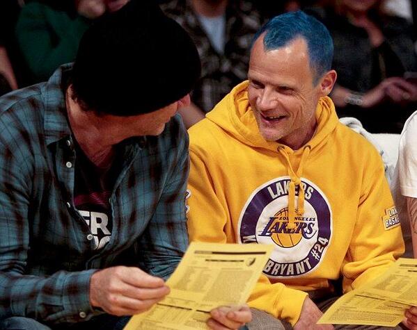 RHCPChad11's tweet photo. Flea and Chad at the Los Angeles Lakers vs Memphis Grizzlies Basketball Game at the Staples Center in L.A. #ChadSmith http://t.co/QHF1cXERWQ
