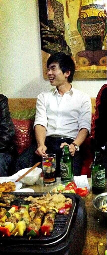 JimmyDzuy's tweet photo. @lotus_0604 @antoniedang86 @phanchi87  nụ cười của năm !:)) http://t.co/OkBUfNhdKc