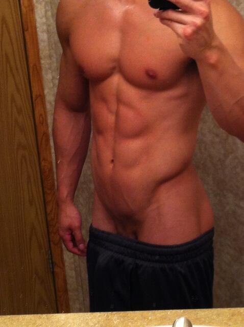 TiosBuenos's tweet photo. ¿Qué os parece este cuerpo? http://t.co/gDmlChwfVE