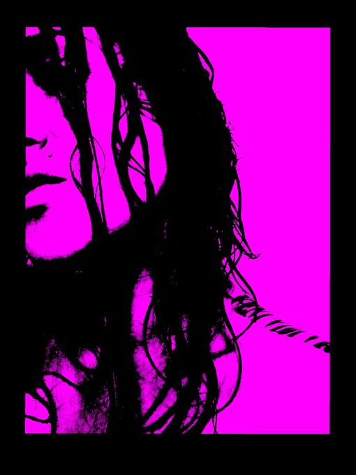 It's not that I'm in love with myself, but I am in love with my silhouette... Or just the expression<a href="/tag/emosexy"class="tags"><span>#emosexy</span></a>