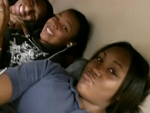 littled467's tweet photo. We are sexy people do u hear me sexy people sexy people!!!!!!!!!!!!!!!!!!! http://t.co/ucr8ZlVHCi