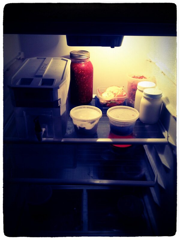 milkhulburt's tweet photo. Late night refrigerator options: cat food, yogurt, chili paste. http://t.co/gWMSoTFoX8