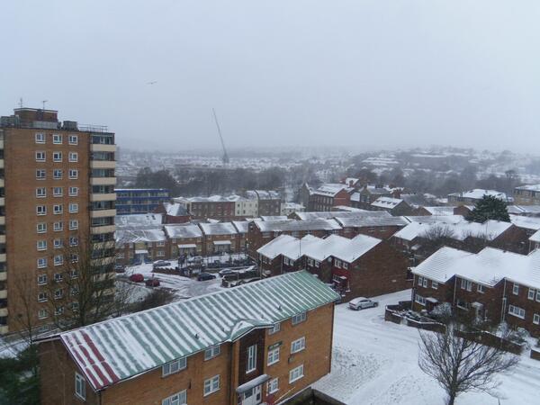EllenRutter556's tweet photo. @sussexandsurrey Balcony view, Brighton Center looking towards seafront. Best wishes to those who are stuck! xx http://t.co/THv5hRbbEj