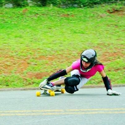 LegendsSk8's tweet image. Valéria Ribeiro - rasgando em Curitiba - Linha Hedgehog #freeride #slide #GODOWNHARD