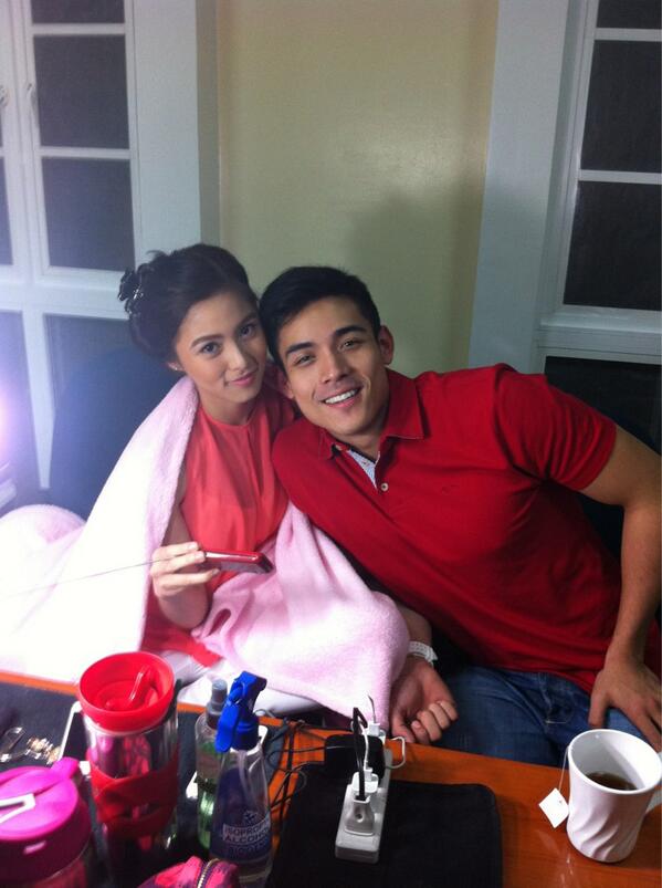 follow_and_like's tweet photo. Kim Chiu &amp; @XianLimm #Inakapatidanak #ikabts http://t.co/MOdFj8ez7l
