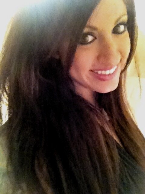 Good morning! I'm gonna color my hair today!! (pic from now) #karenzombora #color #getmyhairdid http://t<a href="/tag/color"class="tags"><span>#color</span></a><a href="/tag/karenzombora"class="tags"><span>#karenzombora</span></a><a href="/tag/getmyhairdid"class="tags"><span>#getmyhairdid</span></a>