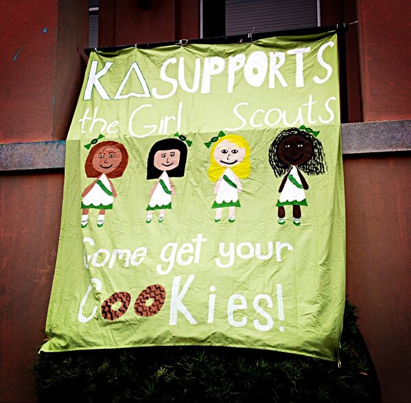 KDcofc's tweet photo. Don't forget to stop by Cougar Mall 10-3 today until Friday to buy your Girl Scout Cookies! #KDLovesTheGirlScouts http://t.co/KYFF128JQv