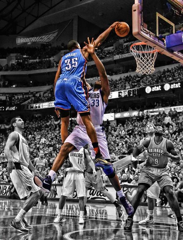 kevin_williams5's tweet image. @espn Kevin Durant. Done. #BestPosterDunk