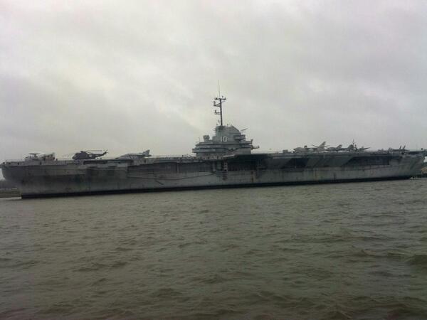 CobbMiddle's tweet photo. The USS Yorktown (the Fighting Lady of WWII) http://t.co/vNJD9g3Fpb