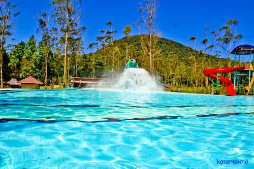 Kolam Air Panas "Kampung
Cai Ranca Upas" Ciwidey
#VisitBdgSelatan
#BdgSelatanMenawan

via: <a href="/OutboundBandung/">OUTBOUND DI BANDUNG</a>