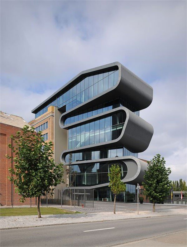 H1toty's tweet image. “@meedo139610: @grand_rt @4ull @archthink @concept_arch @desmeet @gcc_rt. مبنى مكتبي في بلجيكا #nice_architecture http://t.co/vSmYtos75C”