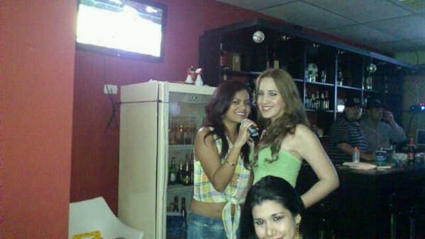 velys_23's tweet photo. @Daniela72491932 @Jan3si donde se canta hasta morir .. http://t.co/qlhLj2ZEQT