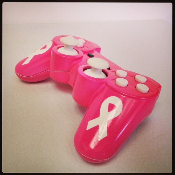 CustomsCreated's tweet image. What's up guys check out our new controller!!!