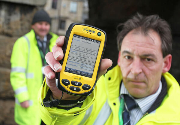 #HIGHWAYS | 
Rochdale Highways Inspectors Pinpoint Potholes with Mobile MAYRISE system bit.ly/13SB7JX