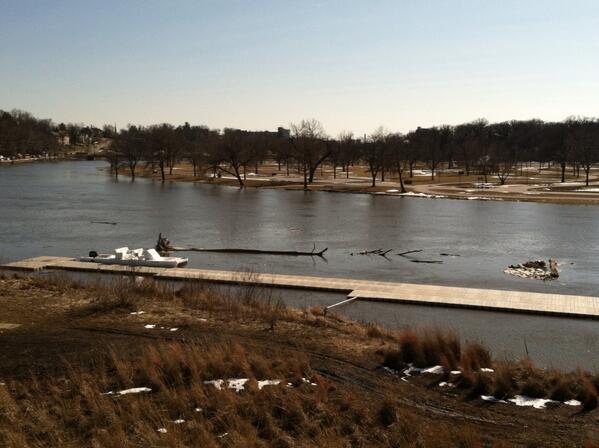 iowarowing's tweet image. We have trees....
#rowingproblems #springcleaning