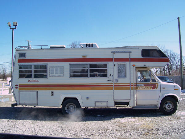 TelegraphAuto's tweet image. Just in 1997 Ford COACHMAN LEPRECAN MOTOR HOME for $2,995!!!