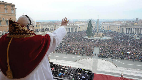 pdd_tweets's tweet photo. New pope headlines Tomorrowland 2013 #tomorrowland http://t.co/vxEzVg5FnE
