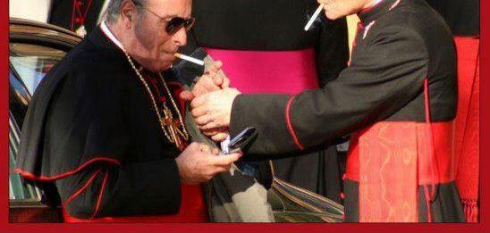 MutangZeOne's tweet image. Ça sent l'arnaque à plein nez dans leur équipe ... #BloodsGang #Quenell266 #HabemusPapam