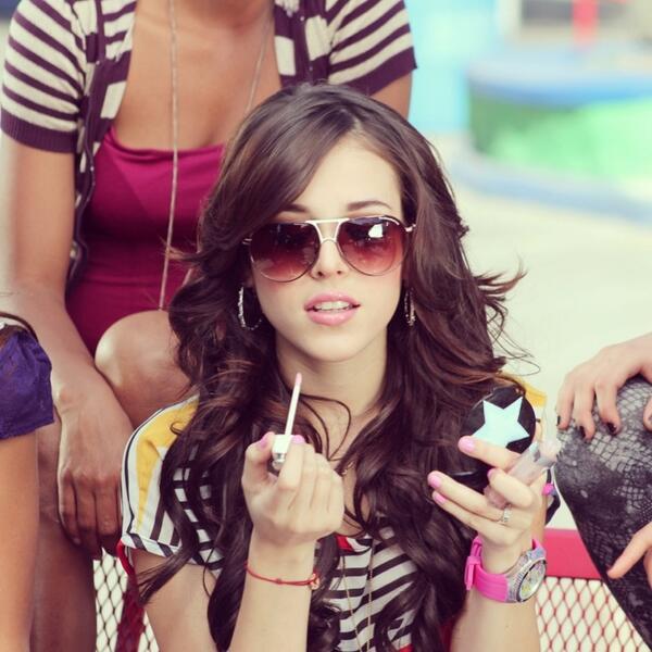 Danna Paola on Twitter: &ldquo;¡Si estas a mi lado mi amor que mas da! http