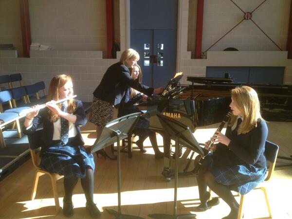 More of Dollar's fine chamber musicians ; playing some waltzes by Paul Harris