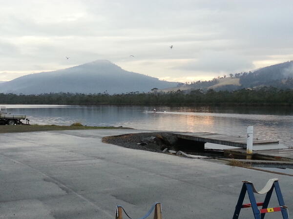 nicksilcox10's tweet photo. Perfect weather on the Huon river to prepare for #WRCSydney #SIRR2013 http://t.co/tpY7JGcJ2Z