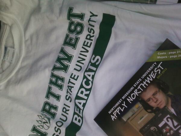 AustinPetty's tweet image. Ready for collage #getmeabeer #makethattwo