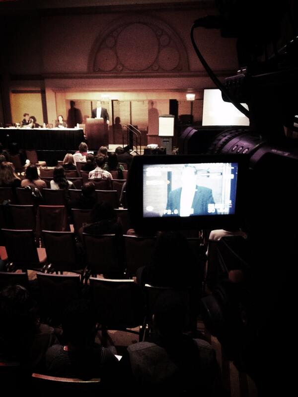 jMacTheWanderer's tweet image. Here is the view of tonight's #maketolearn keynote from my perspective, onward to #DML2013 tomorrow!