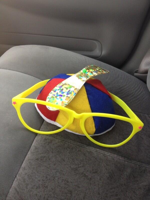Simon_Donelly's tweet photo. @djmissnine found the yellow glasses. And a helicopter hat.  Keep your eyes open! @ultramusic http://t.co/CfPrRlocoI