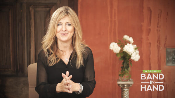 LukeMunns's tweet photo. Filming shoot today w/ @DarleneZschech &amp; @4bmediatv team for @BandinHand app @thegrovestudios. Looking great! http://t.co/2tcYlhVFIq