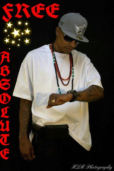 BillyGunplay's tweet photo. Kan't wait til Bro get his FREEDOM.@KnickBoy0515 @mrpuertoriko @5upremeBoyFre5H @Mr_Bank_Roll  @1stLaydee_AD http://t.co/xsLq4zvEDI