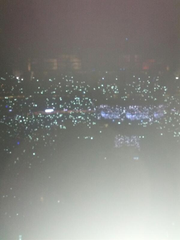 DTacconi's tweet photo. Nothing but cell phones http://t.co/DRv1MuBp9G