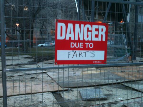 chelsthegreat's tweet image. why did I laugh so hard at this? #ryersonproblems