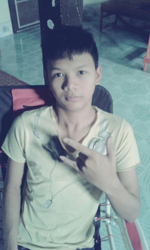 ray_443 tweet picture