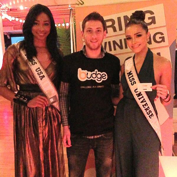 letsbudge's tweet photo. We budged @MissUSA &amp; @MissUniverse for this photo to raise money for #seedsofpeace #peacemarket! Now it's your turn! http://t.co/bkMezINeF9