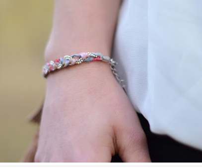 ElleAimeCrea's tweet photo. [Parution] Le #bracelet trio lié argenté sur le blog #mode de @100pour100soie ! http://t.co/7MMhTbukrP http://t.co/RrVQyXAlJz