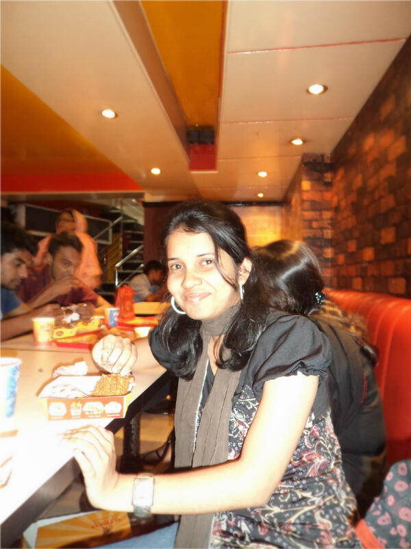 Nifat's tweet image. though um so thin but here looking so fatty :p #CameraEffect