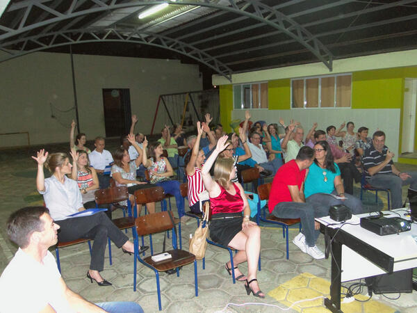 Coopeducar's tweet image. Assembleia aprovando as contas de 2012 da cooperativa