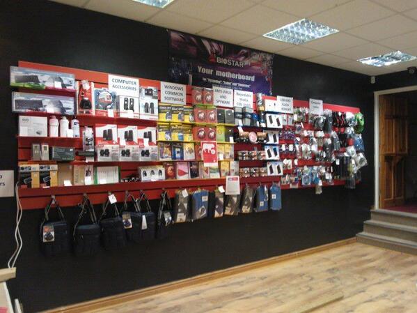 CSRepairs's tweet image. Come visit us at 322 Glascote Road, Glascote or 84a Long Street, Atherstone!
