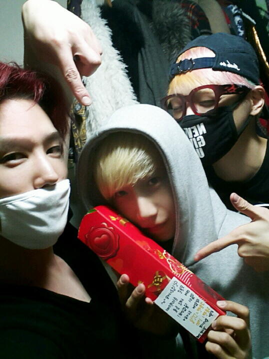 2011__AA's tweet photo. 고맙습니다 :) http://t.co/Ebaz6Io3ZG