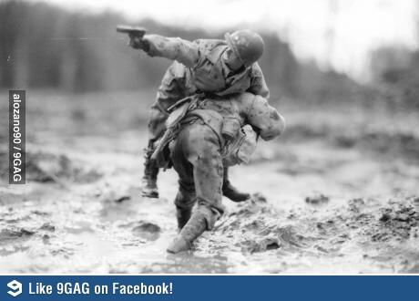 joconsin's tweet photo. @Noel2R tu y yo en un shooter http://t.co/1a7XbyBL9i