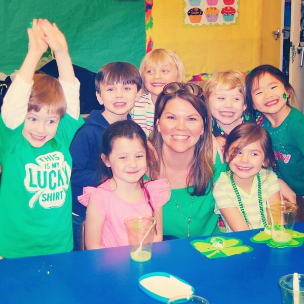 misslaura501's tweet photo. With Lily &amp; her school buddies @ their St Patrick's Day Party :) http://t.co/hEpPomNnh8