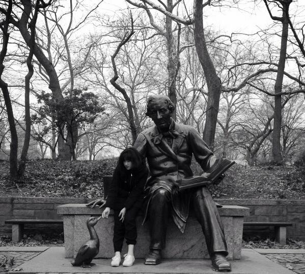 DesyaniTan's tweet photo. Hans christian andersen http://t.co/uOuQGad1Pu