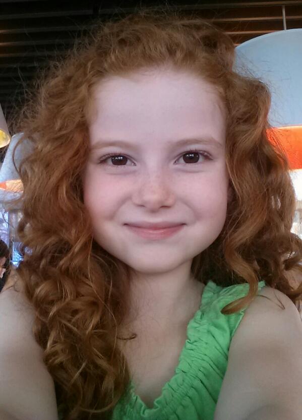 Francesca Capaldi On Twitter Just Hanging Out With My Awesome Mom