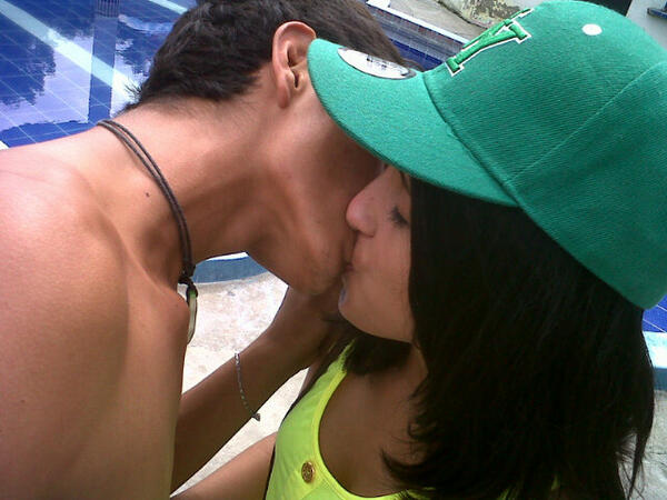 UnTalLuis95's tweet photo. #S_I__E_X_T_R_A_Ñ_A_S__A__A_L_G_U_I_E_N__D_A_L_E__R_E_T_W_I_T_T_E_A_R_ http://t.co/iFQn7FOBRk