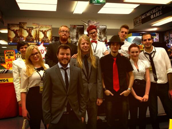 JBPerthCity's tweet photo. Perth city @JBHiFi crew celebrating the release of the new JT album #2020Experience in style! http://t.co/3ANmavQWoV